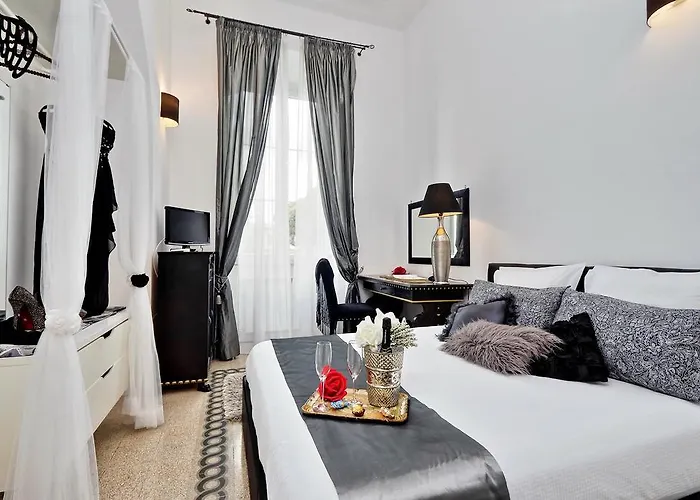 Romance Al Colosseo * Rome